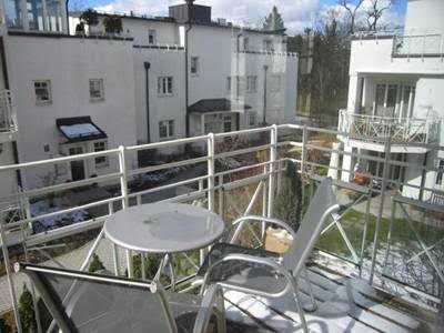 Helle, optimal geschnittene 2,5-Zi-Wohnung in Nymphenburg/ Schlossnähe (Balkon, Wohnküche, Ankleide)