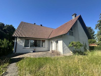 GEMÜTLICHES EINFAMILIENWOHNHAUS MIT GARAGE