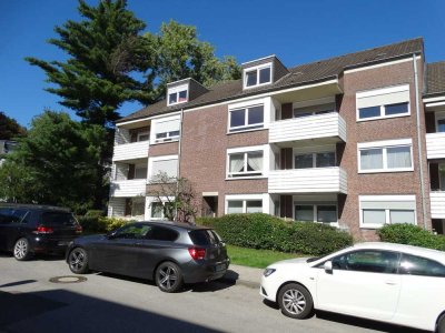 Bezugsfreie 3,5 Zimmer Wohnung mit 2 Loggien in TOP-Lage