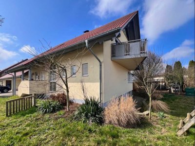BEZUGSFREIES Einfamilienhaus mit Einliegerwohnung, Doppelgarage und PV-Anlage!