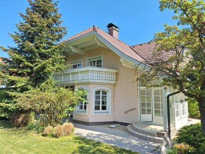 360 TOUR / Besonders charmante, gepflegte Einfamilienvilla in bester Lage von Krumpendorf am Wörthersee