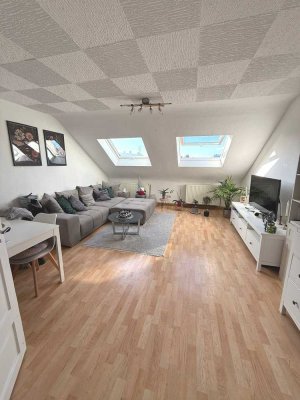 7471 - Charmante 2-Zimmerwohnung im denkmalgeschützten Altbau - nähe Durlacher Tor!