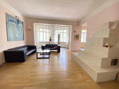 Repräsentative- 6 Zimmer Altbauwohnung - U Bahn Nähe