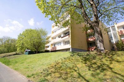 Provisionsfrei: Modernisierte 3,5-Zimmer-Wohnung mit 88 m² & 2 Balkonen