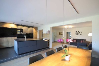 JA, zum modernen Wohnen auf zwei Ebenen–Neuwertige Maisonette + 2 Stellplätze in Solingen-Gräfrath