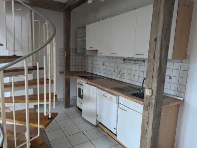 Großzügige 2-Raum-Maisonette-DG-Wohnung mit am. Küche + EBK in Alte Neustadt