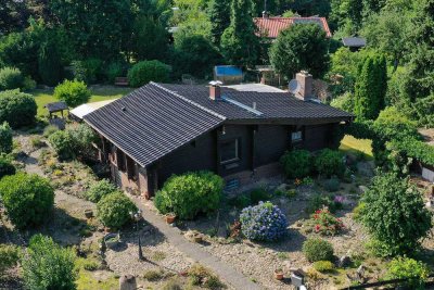 Bleckede Walmsburg: Einfamilienhaus oder Ferienhaus mit schönem großen Garten