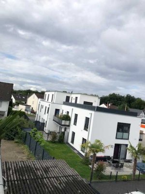Exklusive, neuwertige 2-Zimmer-Wohnung mit Balkon in Siegburg