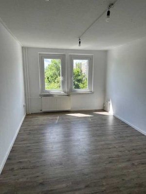 Freundliche 3 Raum Wohnung mit Balkon in Dresden