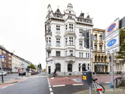 Außergewöhnliche, mietfreie, 4 Zimmer ETW im historischen denkmalgeschützten Gebäude & toller Lage