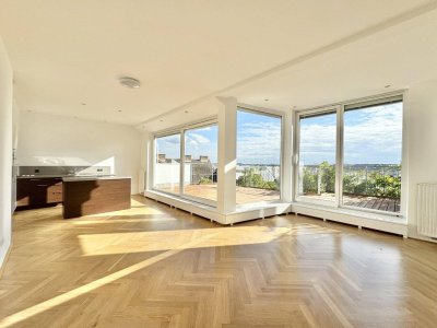 SCHÖNBRUNN-BLICK! HELLE DG-WOHNUNG MIT 2 GROSSEN TERRASSEN NAHE U3