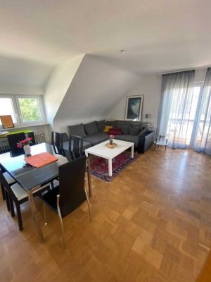 Gemütliche 3-Zimmer-Dachgeschosswohnung mit sonnigem Balkon in Stuttgart-Heumaden