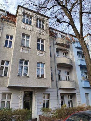 Schöne 3-Zimmer Wohnung mit Balkon in Berlin-Karlshorst mit hohen Decken