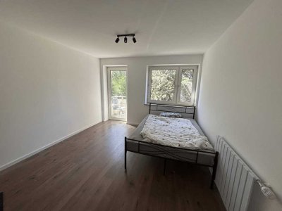 WG-taugliche 4-Zimmer-Wohnung in Bogenhausen