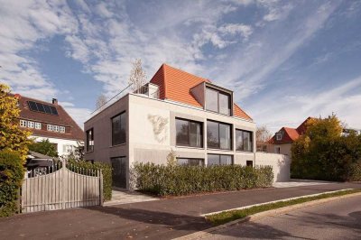 Hochwertige Penthouse-Wohnung mit 3 ZKB in bester zentraler Lage