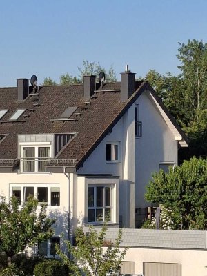 Top gepflegtes Endhaus in Wiesbaden Frauenstein - frei 2026