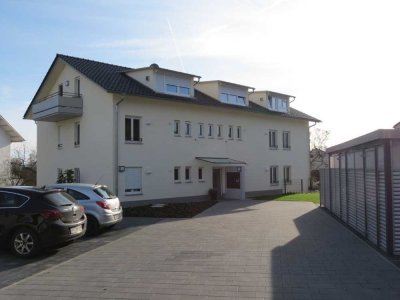 Freundliche 2-Zimmer DG-Wohnung mit Balkon - barrierefrei