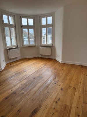 Freundliche und sanierte 3-Zimmer-Wohnung mit gehobener Innenausstattung mit Balkon in Wuppertal