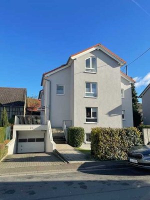 Von Privat: Exclusive 3 Zimmer Whg. mit außergewöhnlichem Schnitt