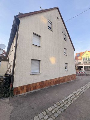 Vermietetes MFH aufgeteilt in 2 Doppelhaushälften in Weilheim