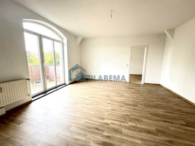 Moderne 3- Zimmer- Wohnung mit Balkon, Tageslichtbad und Wanne zu vermieten, PKW- Stellplatz