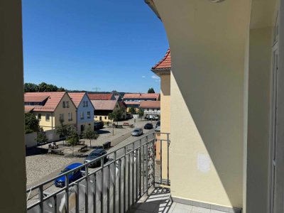 bezugsfreie Vier-Zimmer-Wohnung in Altkötzschenbroda