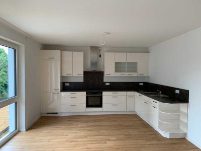 Exklusive, neubauähnliche 3-Zimmer-Wohnung mit Balkon und Einbauküche in Lübeck