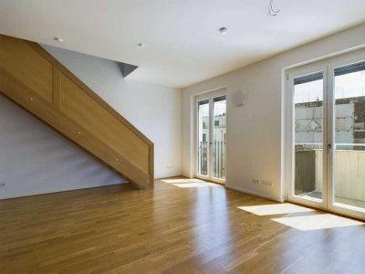 Schicke 3-Zimmer-Maisonette mit zwei Balkons und Innenhof: ideal für Paare + Familien | MaryAnn