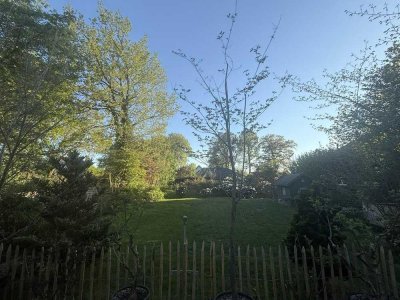 Hude-Süd schönes Einfamilienhaus in ruhiger zentraler Lage mit großem uneinsehbarem Garten!