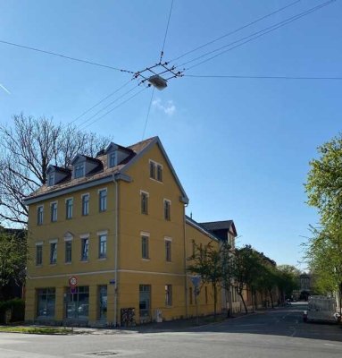 Tolle 3-Raum-Wohnung mit Einbauküche- Nähe Theater