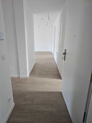 Wunderschöne große 2-Zimmer-Wohnung mit Einbauküche