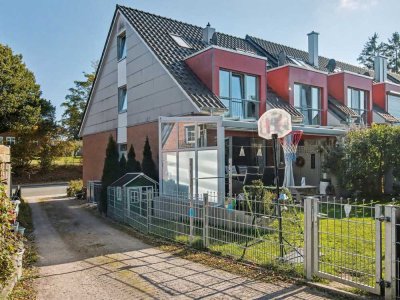 Familienfreundliches Endreihenhaus mit Feldblick auf Erbpachtgrundstück