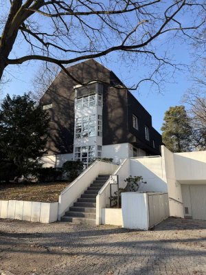 Charmante 4 Zimmer Maisonette-Dachgeschoss Wohnung im 2. OG in Berlin-Nikolassee