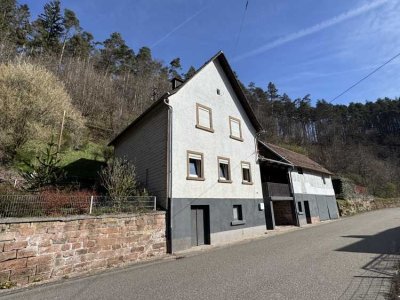 Freistehendes Einfamilienhaus mit Scheune