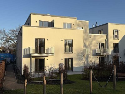 Exklusive 2-Zimmer Penthouse-Wohnung mit Dachterrasse nahe Hagenbeck's Tierpark