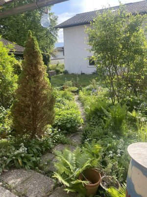 Gemütliche 2 Zimmer Wohnung mit Terrasse und Garten