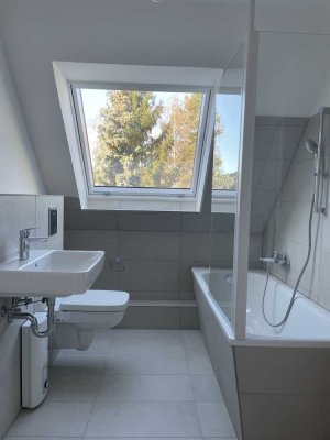 Modernisiertes Dachgeschoss mit 2,5 Zimmern