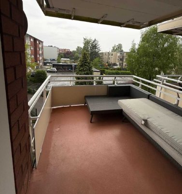 Komfortabel mit Balkon und Garage... bequem mit Aufzug!