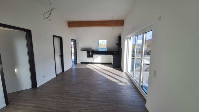 Von Privat keine Provision Moderne Neubau-KfW55-EE-2 Zimmer Wohnung in Saal an der Donau
