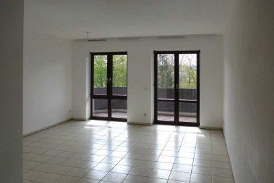 Gepflegte 2 Zimmer/Küche/Bad/Gäste-WC-Wohnung mit Balkon in Troisdorf