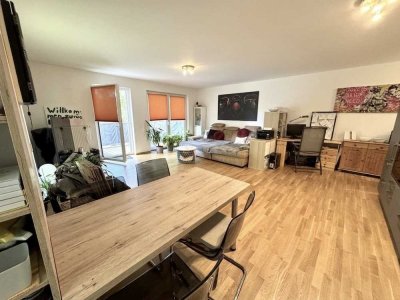 KL-Pfaffstraße: Attraktive 2-Zimmerwohnung mit Balkon und TG-Stellplatz