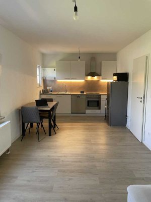 Teilmöblierte 2 Zi.-Wohnung mit Küche & Terrasse