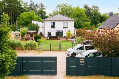 Flexible Nutzung unter zwei Dächern! Moderne Stadtvilla mit Remise in Petershagen