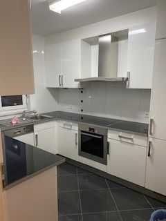 Helle 3 Zimmer-Wohnung mit Küche +TG und Aufzug