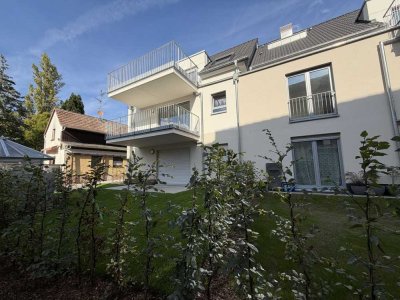 Vier Zimmer Wohnung mit Balkon und Tiefgarage in Wiesbaden Biebrich