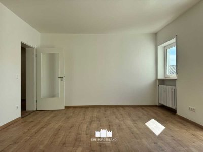 Neu renovierte 4-Zimmer Wohnung mit Einbauküche