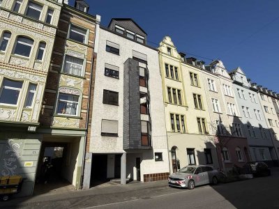 Im Auktionsverfahren: 3-Zimmer-Wohnung in der Schützenstraße, 2.OG, Aufzug, Stellplatz