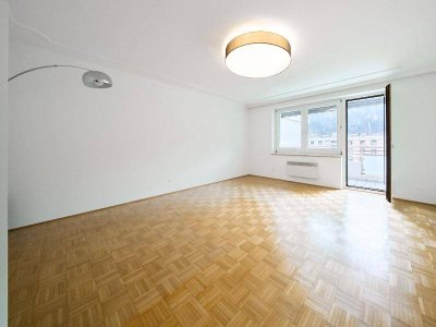 Geräumige 4 Zimmer Wohnung in ruhiger Lage