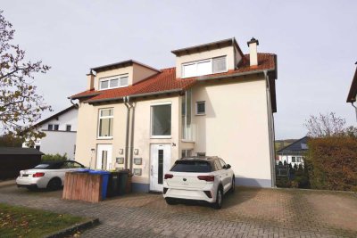 GROSSZÜGIGE MAISONETTE-WOHNUNG MIT SCHÖNEM AUSBLICK IN TAUNUSSTEIN-WEHEN