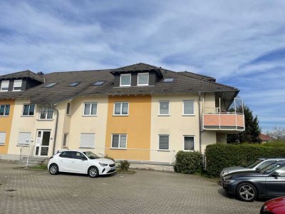 Helle 2-Zimmer-Wohnung im 2. OG mit Stellplatz in Borsdorf